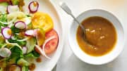 Tambahkan Rasa pada Salad dengan Saus Asam Jawa