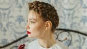 Cara memadukan gaya rambut vintage dengan modern