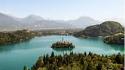 Piknik di Danau Bled, Slovenia: Tempat yang Indah dan Tenang