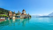 Retret Tepi Danau Swiss: Pemandangan Tak Terlupakan selain Pegunungan Alpen