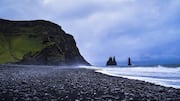 Pantai Pasir Hitam di Islandia yang Wajib Dikunjungi