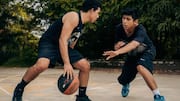 Apa yang menentukan Triple-Double dalam statistik bola basket?