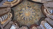 Menjelajahi Mosaik Kuno di Ravenna, Italia