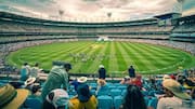 Asal-usul 'Gelombang Stadion': Tradisi ikonik penggemar