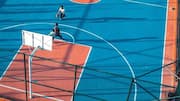 Mengapa lapangan basket berbentuk kunci?