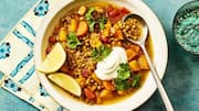 Lima Cara Menarik untuk Menghias Sup Lentil Anda