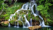 Perjalanan Melalui Danau Plitvice di Kroasia: Sebuah Mahakarya Alam