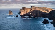 Jelajahi Pulau Berbunga di Portugal
