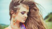 Gaya rambut India modern untuk memperindah busana tradisional