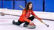 Mengungkap teknik memutar batu dalam curling