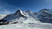 Menjelajahi Danau Kristal Dan Jalur Gunung di Swiss