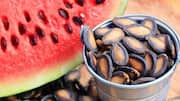 Cara Mengejutkan Menggunakan Biji Semangka dalam Berbagai Resep