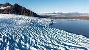 Menjelajahi Gletser Islandia: 5 Pemandangan Menakjubkan