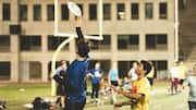 Fisika penerbangan frisbee dalam Ultimate Frisbee