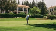 Mengapa fairway golf sangat terawat?