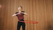 Mengapa hula hoop digunakan dalam senam ritmik?