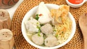 Lima Kuliner Jalanan Ikonik dari Indonesia yang Wajib Anda Coba