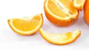 Gunakan kulit jeruk untuk permukaan dapur mengkilap