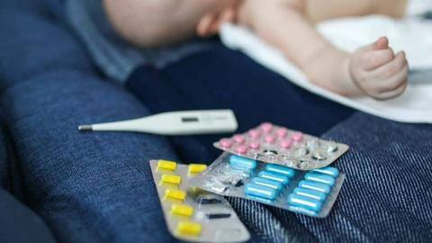 Apakah terlalu sering minum antibiotik membahayakan Anda? Apakah terlalu sering minum antibiotik membahayakan Anda?