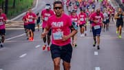 Mengapa pelari maraton memakai pakaian reflektif?