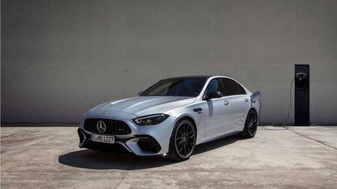 Mercedes-AMG C 63 S E Performance 2024 telah diperkenalkan Mercedes-AMG C 63 S E Performance 2024 telah diperkenalkan