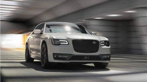 Chrysler mengucapkan selamat tinggal pada sedan 300C dengan pembaruan 2023 Chrysler mengucapkan selamat tinggal pada sedan 300C dengan pembaruan 2023