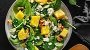 Berikan Sentuhan Tropis pada Salad Sayuran dengan Tambahan Nanas