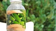 Penggunaan kreatif air acar sisa di dapur