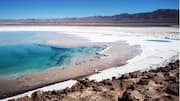 Menjelajahi Keindahan Dataran Garam Atacama di Chili