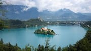 Menjajal Danau dan Taman Nasional Slovenia yang Tenteram