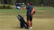 Apa arti isyarat caddy golf sebenarnya?