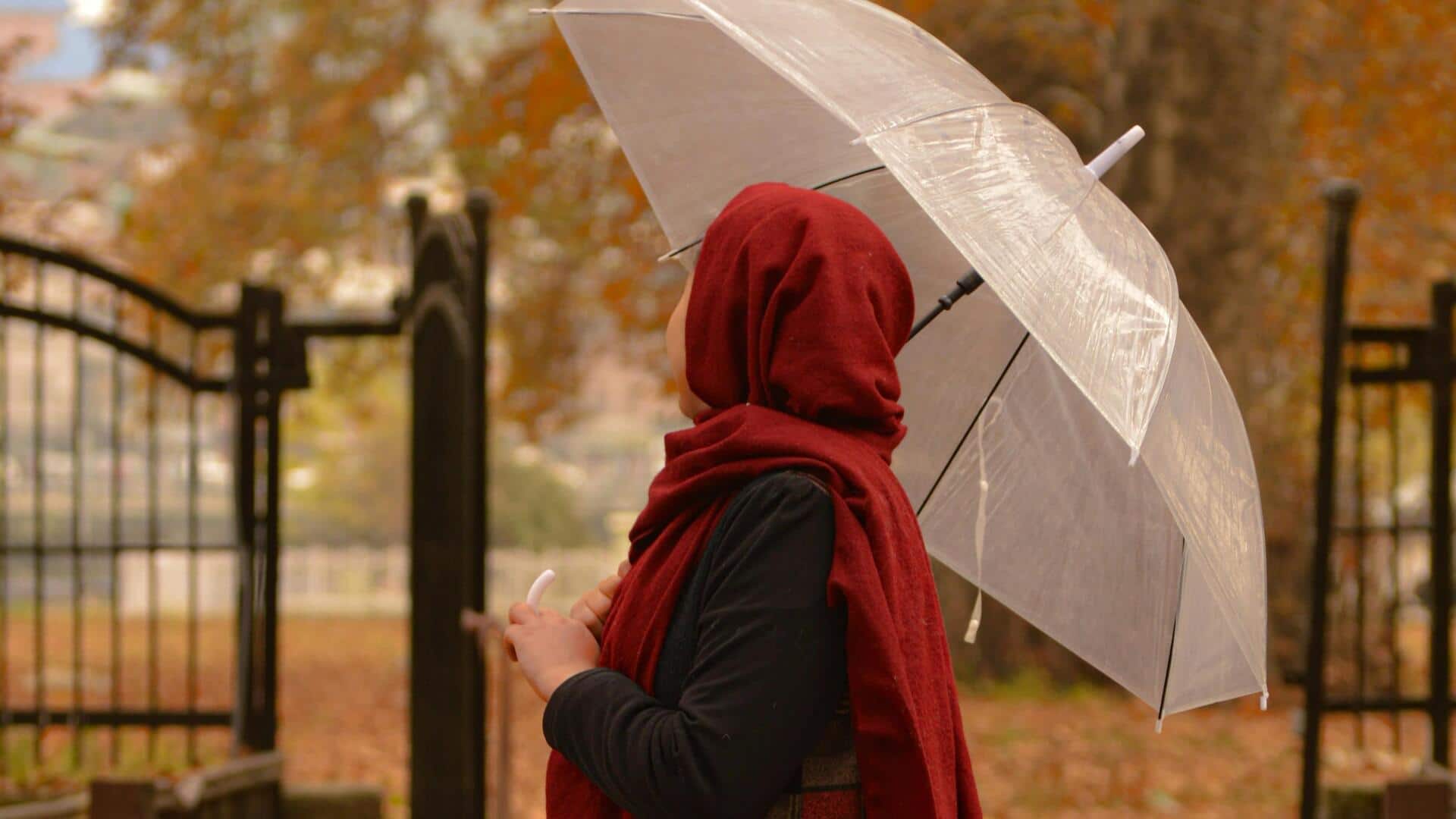 Hijab musim hujan: Kombinasi fesyen dan perlindungan