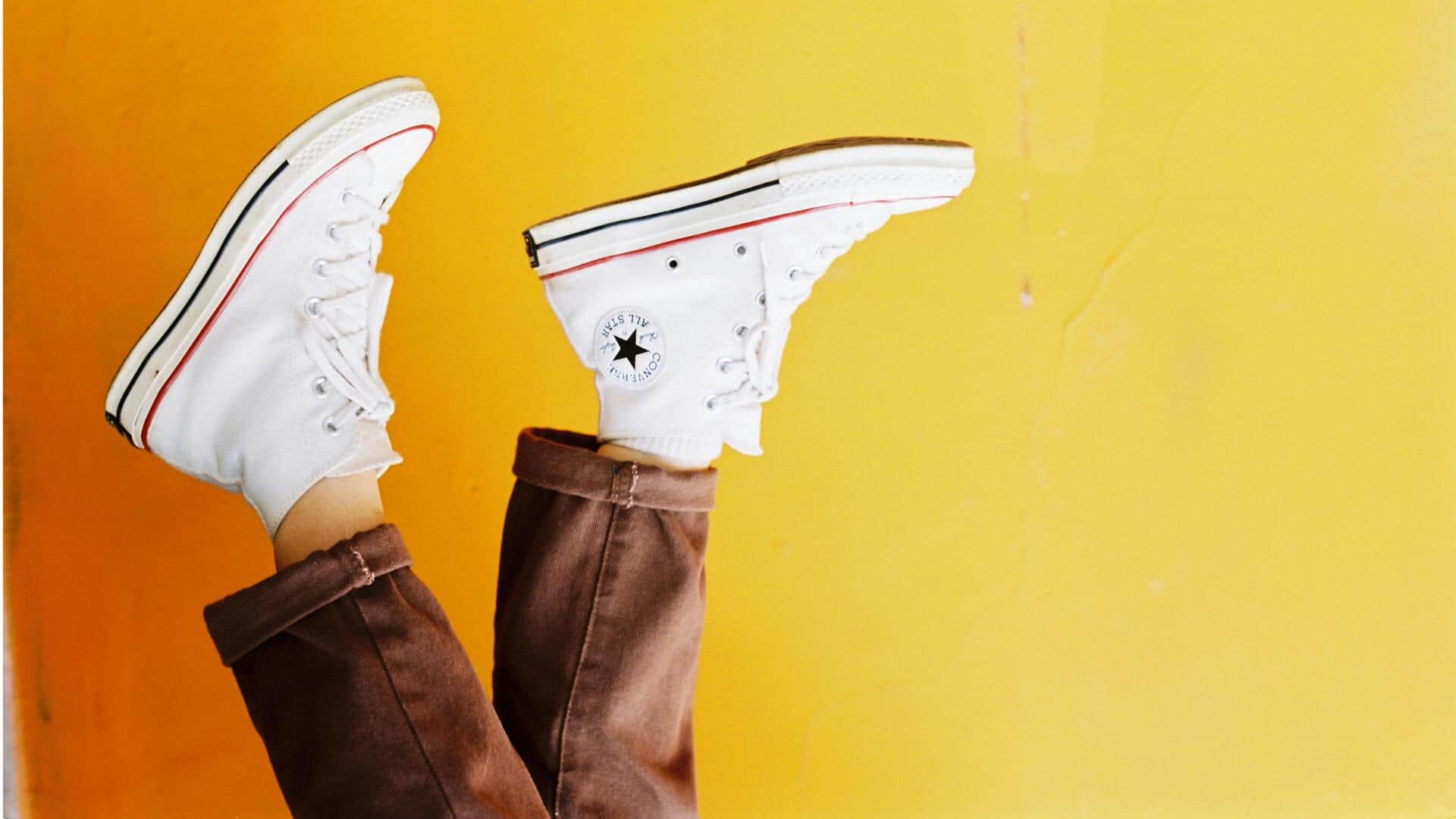 Tren Sepatu Kets Pria yang Mendefinisikan Ulang Fesyen Urban Tren Sepatu Kets Pria yang Mendefinisikan Ulang Fesyen Urban