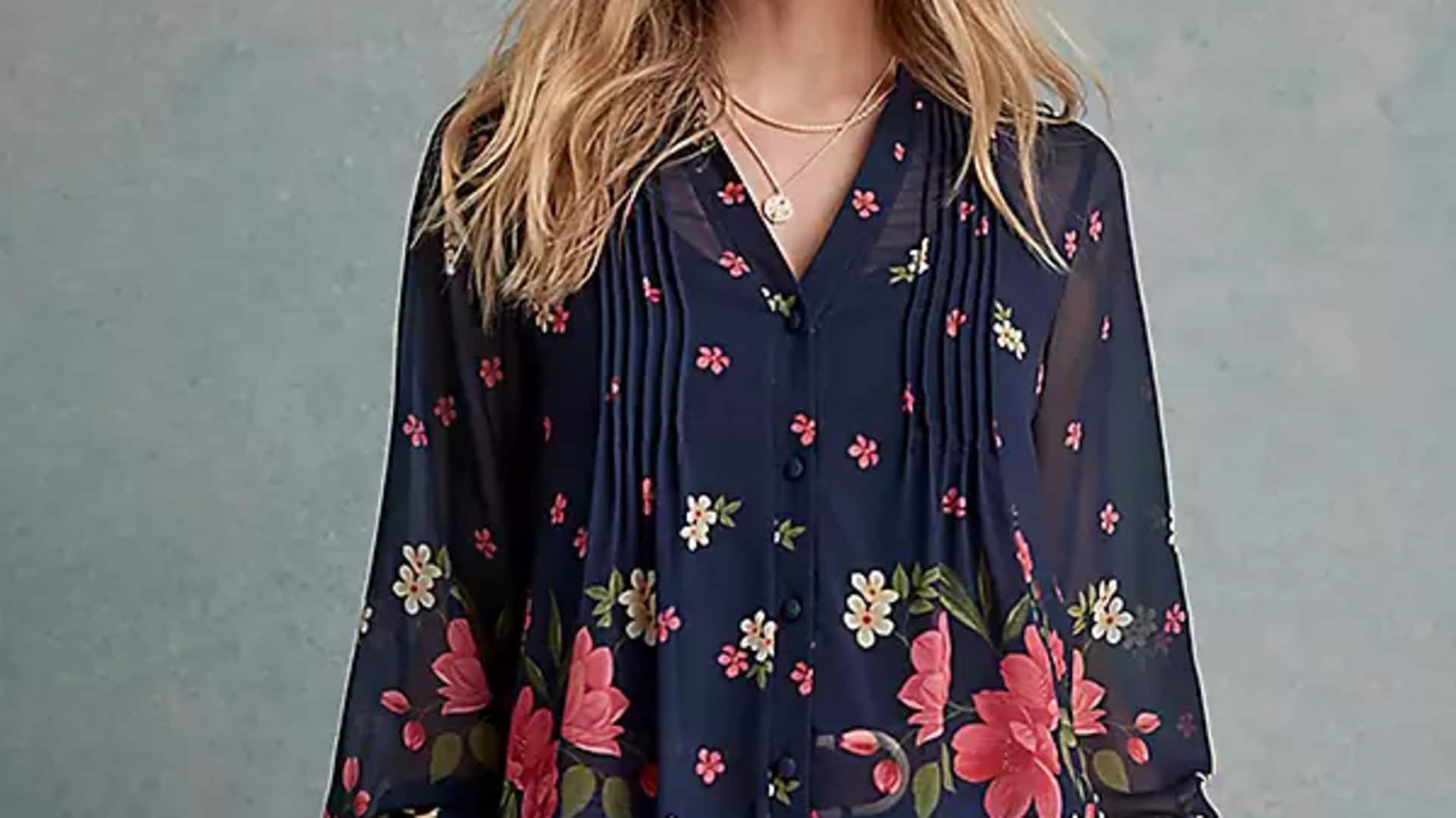 Lima tunik pintuck untuk pakaian kerja musim semi India