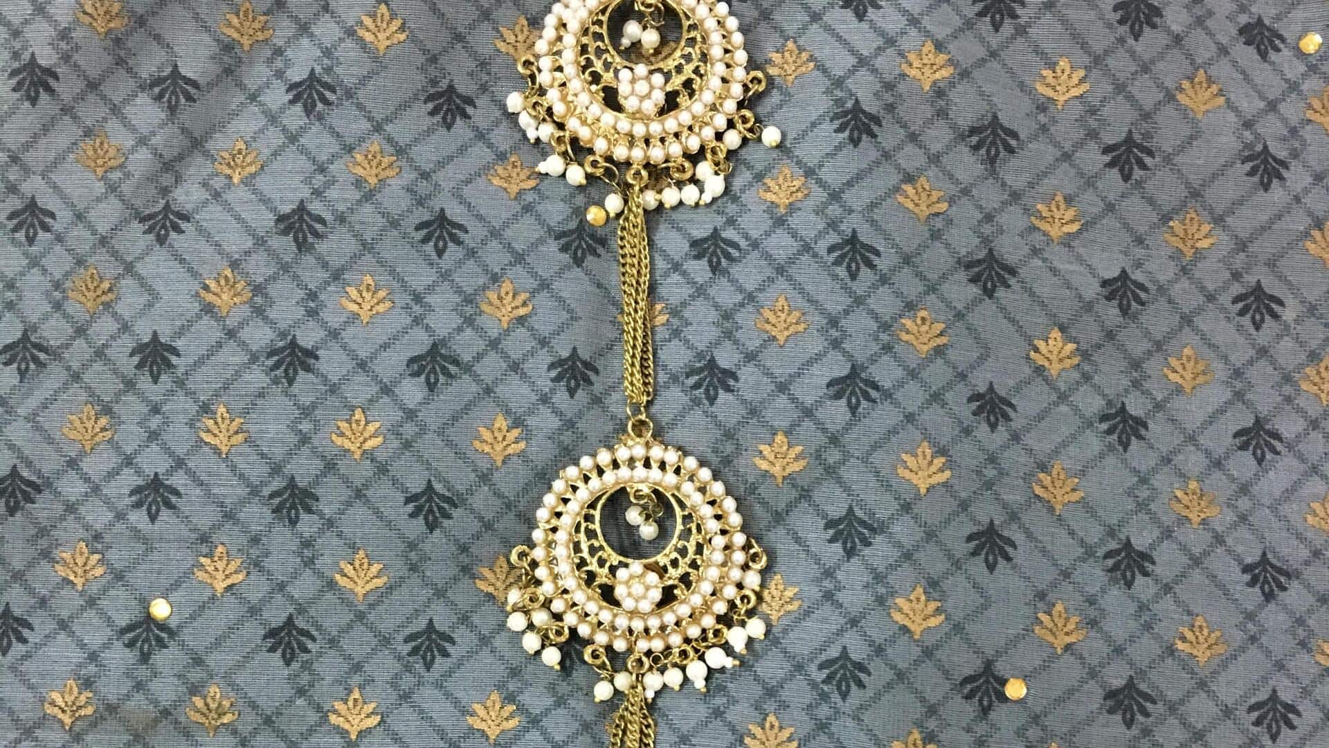 Gantungan kancing: Aksesori serbaguna untuk gaya elegan