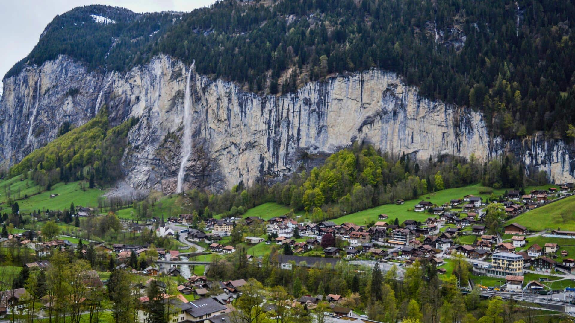 Menjelajahi Tempat Persembunyian Tenang di Swiss