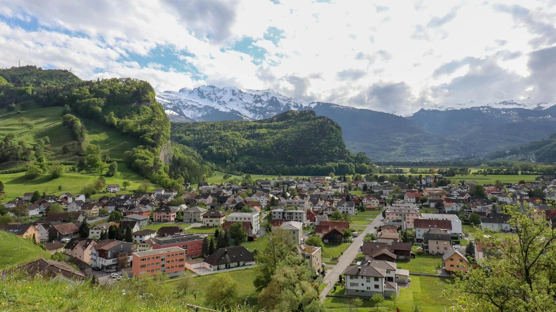Menjelajahi Lembah Alpen Liechtenstein yang Tak Tersentuh
