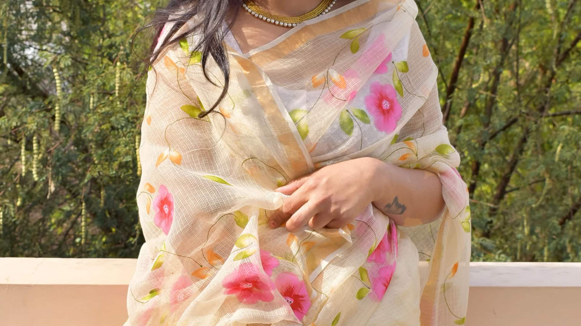 Saree kota doria pastel untuk iklim tropis India