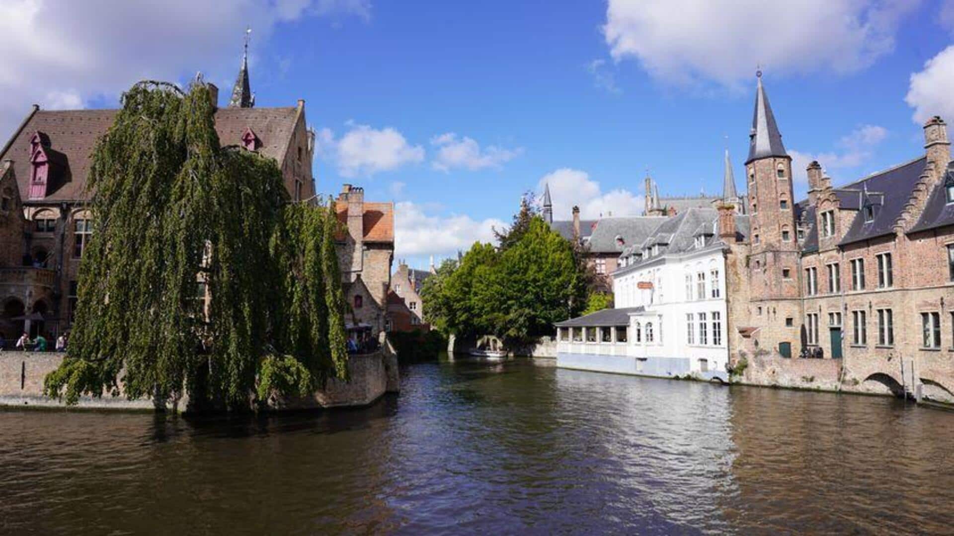 Menjelajahi Kanal Romantis di Bruges, Belgia