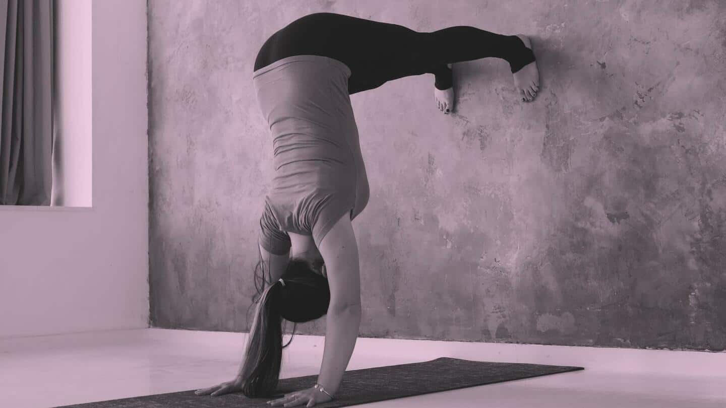 5 asana yoga dinding yang dapat Anda lakukan setiap hari
