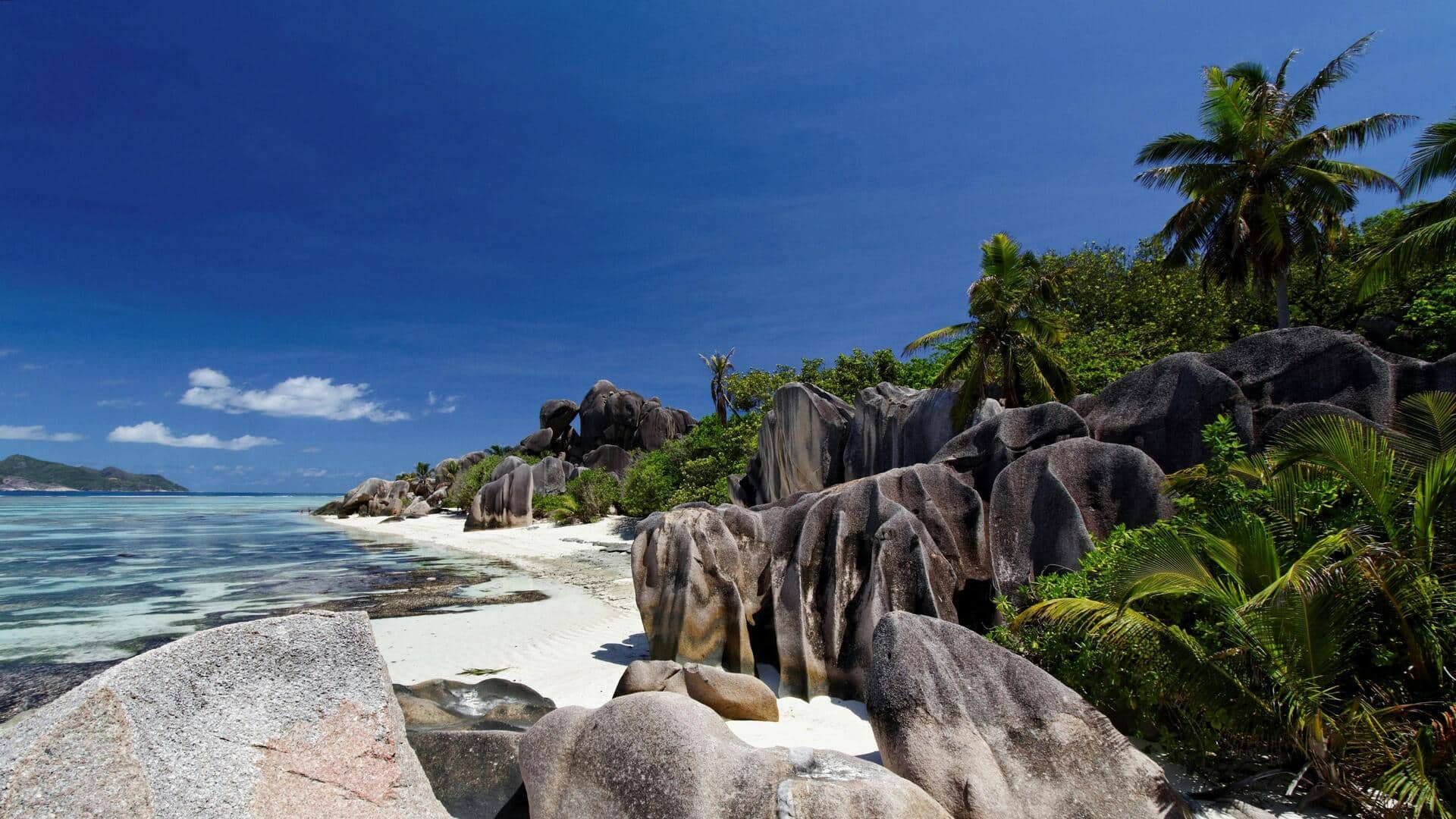 Pantai Tersembunyi di Seychelles untuk Menemukan Ketentraman