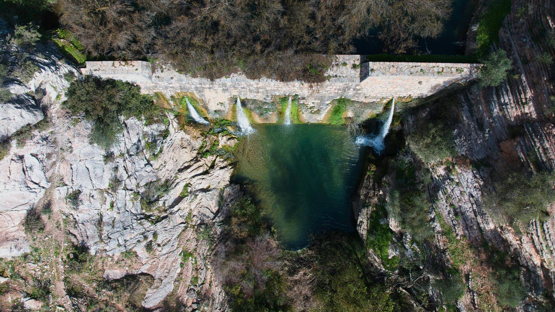 Jelajahi Keindahan Taman Nasional Sierra de las Nieves, Spanyol