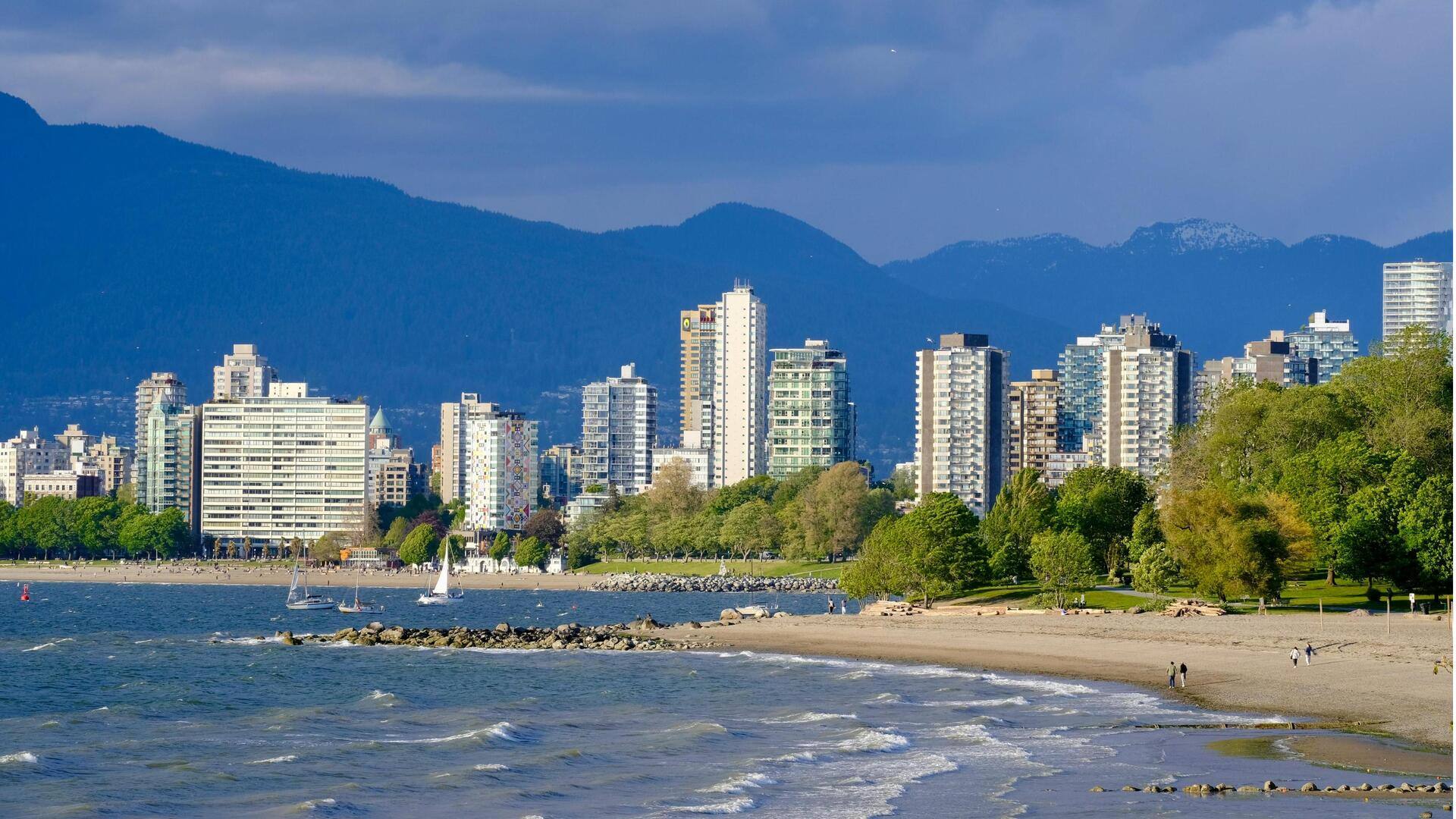 Pantai Indah di Vancouver: Panduan Berjalan Kaki