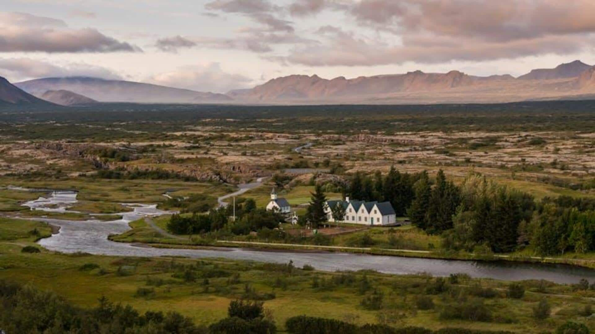 Menjelajahi Keajaiban Ladang Lava Suci Thingvellir, Islandia