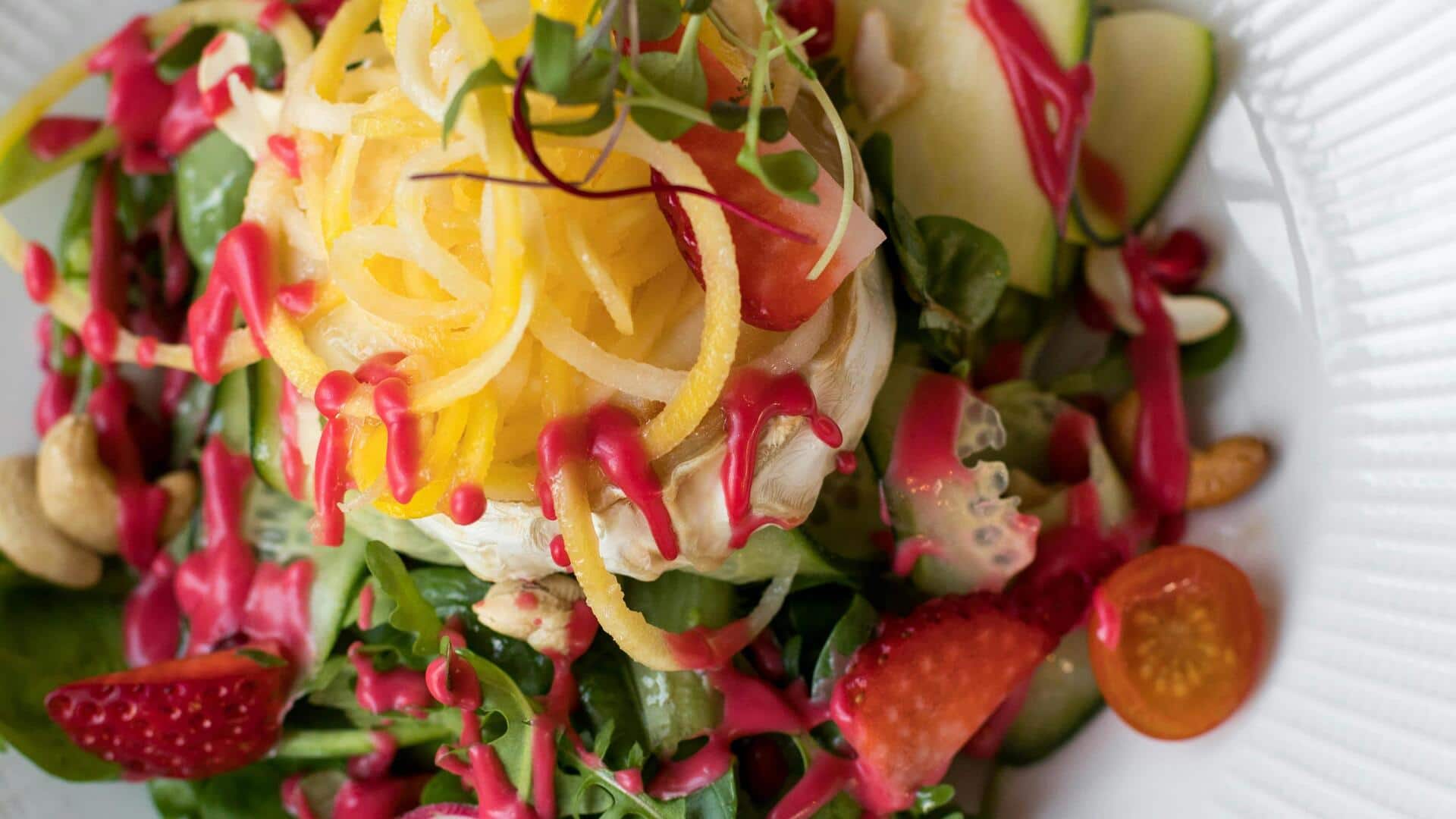 Kombinasi buah bit dan jeruk untuk salad