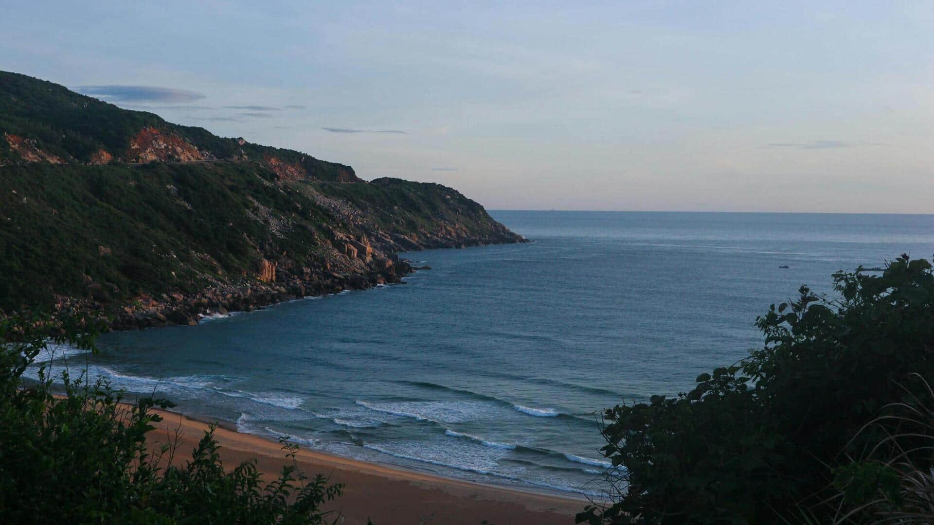 Menjelajahi Surga Pantai Tersembunyi di Vietnam Tahun Ini