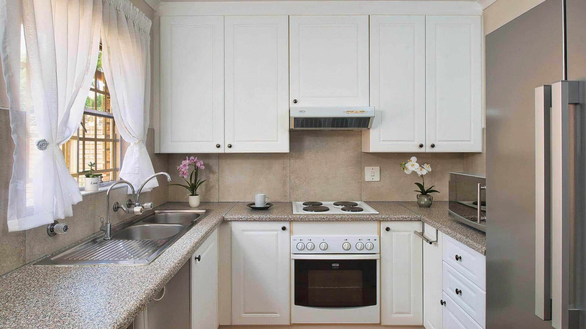 Maksimalkan ruang dapur dengan tip kreatif