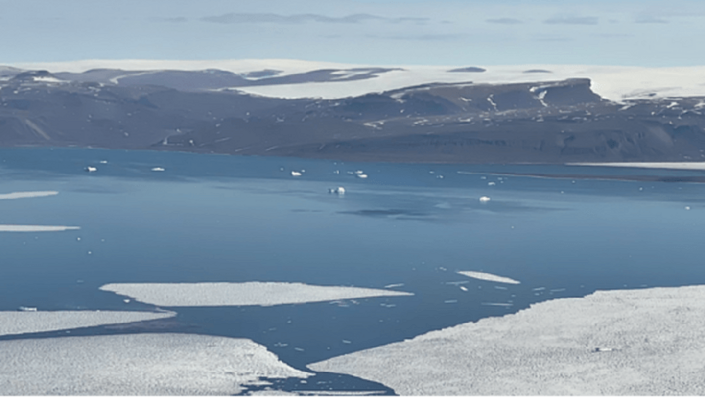 Es Antartika menyusut ke rekor terendah: Haruskah kita khawatir