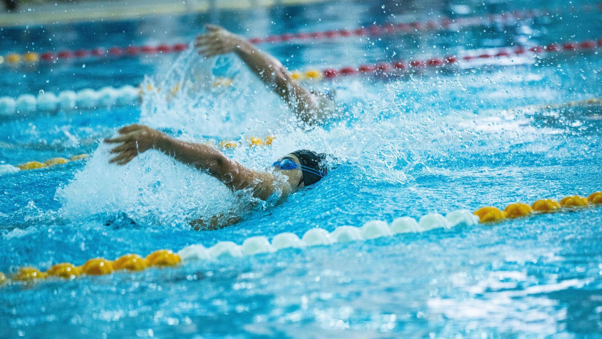 Pentingnya tali dan garis di kolam renang