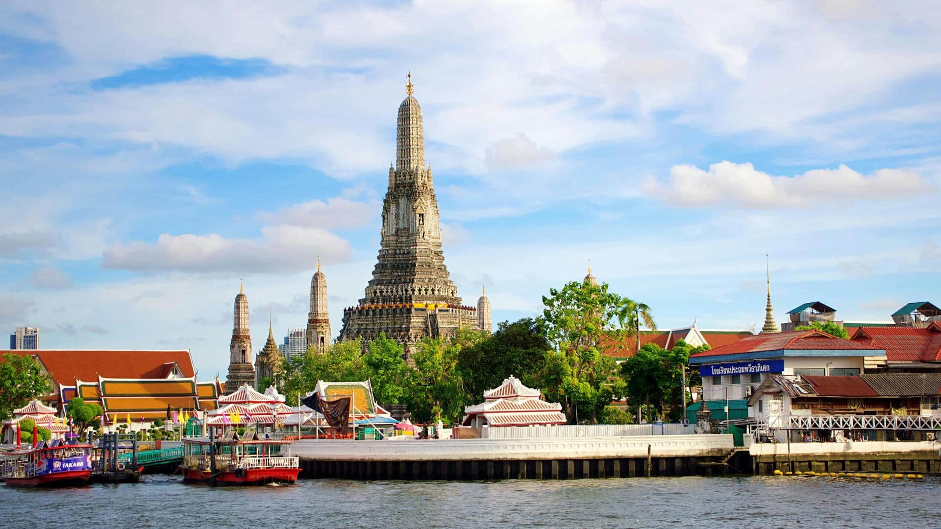 Pengalaman Budaya di Tepi Sungai Bangkok yang tidak Boleh Dilewatkan